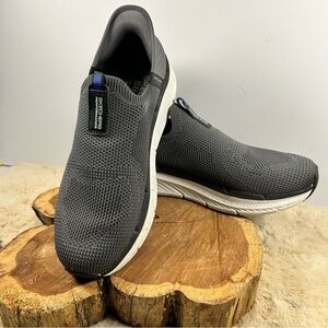 Skechers‎ Gray Slip-On Sneakers with Cushioned Sole